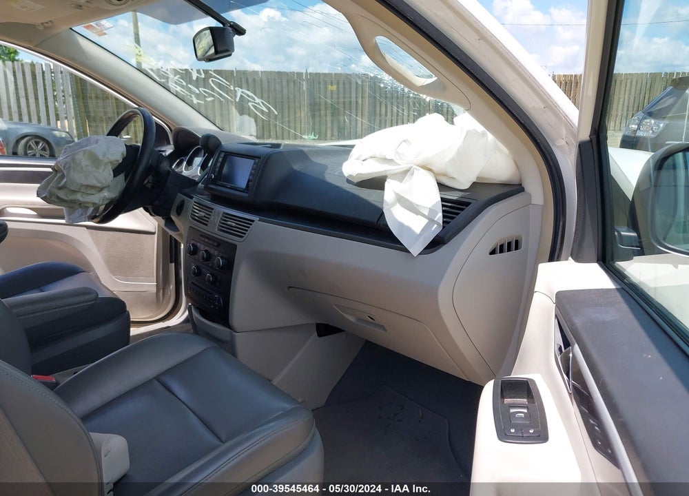 2010 VOLKSWAGEN ROUTAN SE VIN: 2V4RW3D17AR393163
