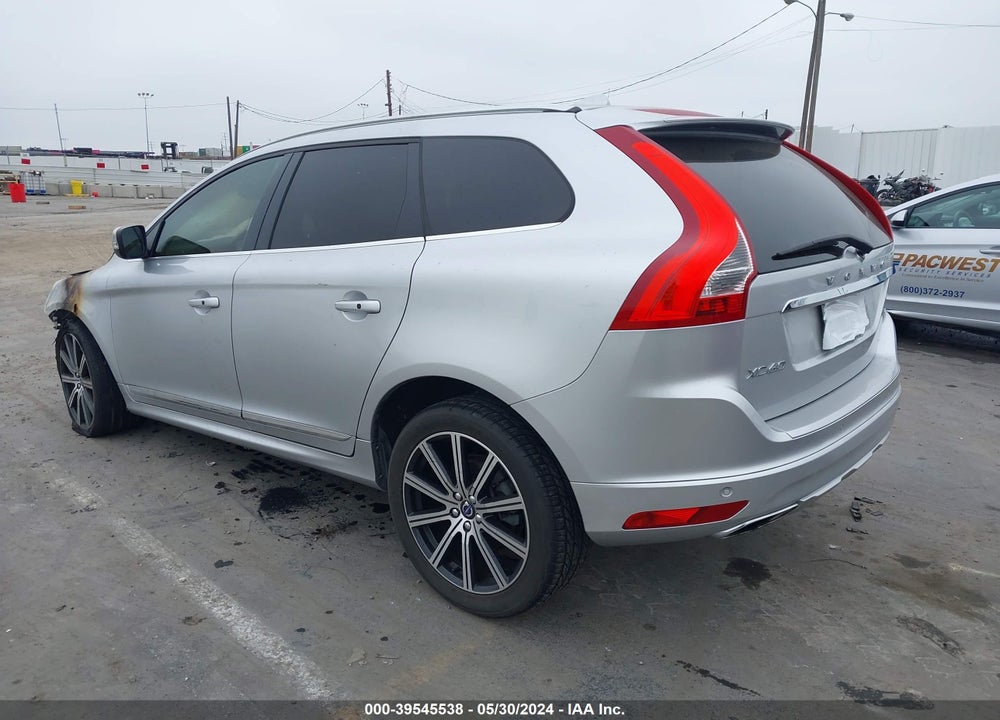 2016 VOLVO XC60 T6 DRIVE-E VIN: YV449MDK4G2811869