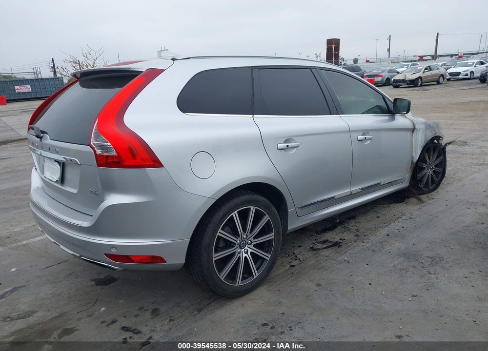 2016 VOLVO XC60 T6 DRIVE-E VIN: YV449MDK4G2811869