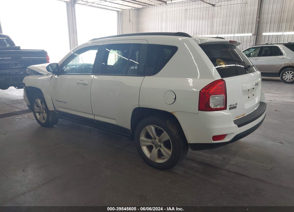 2011 JEEP COMPASS VIN: 1J4NF1FB7BD180182