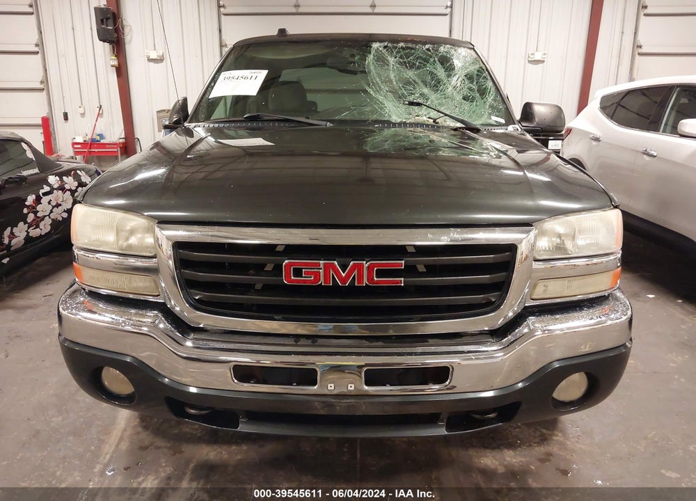 2004 GMC SIERRA 1500 SLE VIN: 2GTEK13T741374000