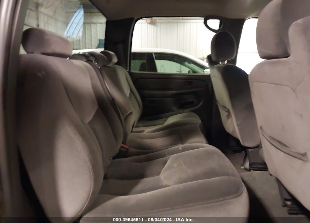 2004 GMC SIERRA 1500 SLE VIN: 2GTEK13T741374000