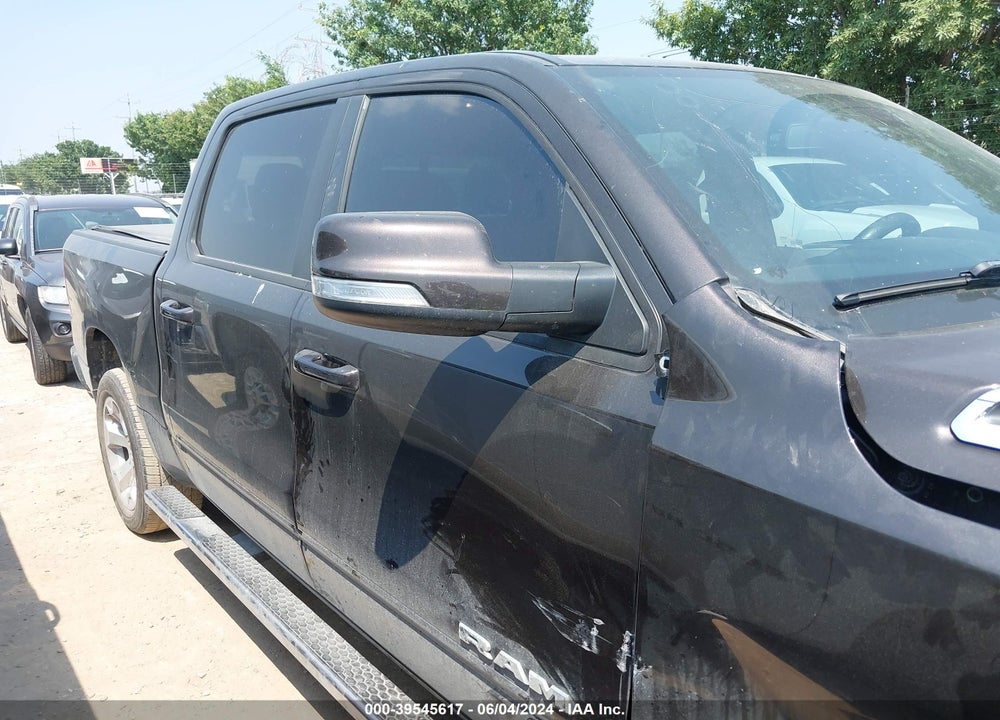 2019 RAM 1500 VIN: 1C6RREFT4KN641614