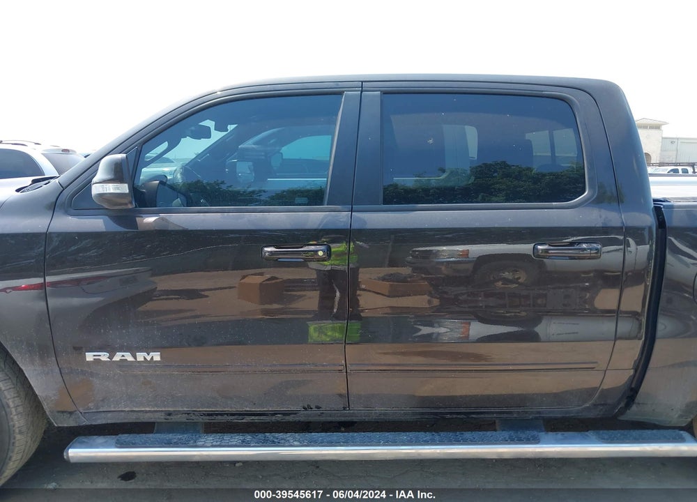 2019 RAM 1500 VIN: 1C6RREFT4KN641614