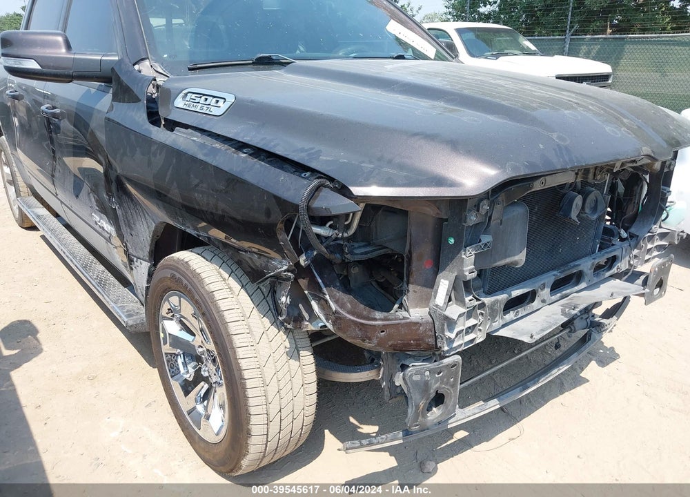 2019 RAM 1500 VIN: 1C6RREFT4KN641614
