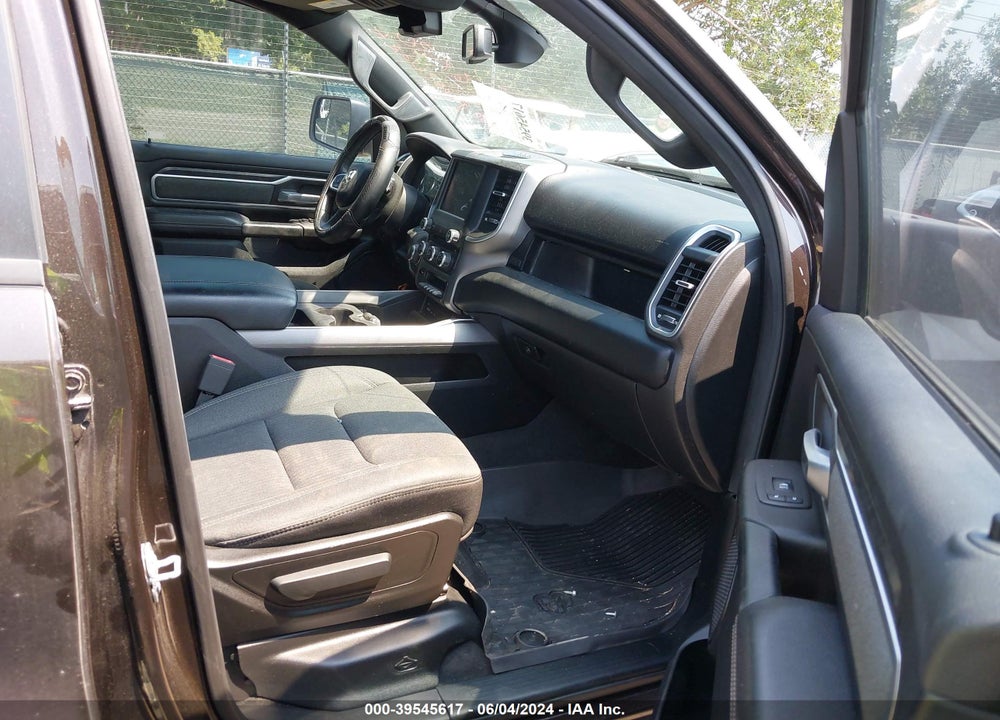 2019 RAM 1500 VIN: 1C6RREFT4KN641614