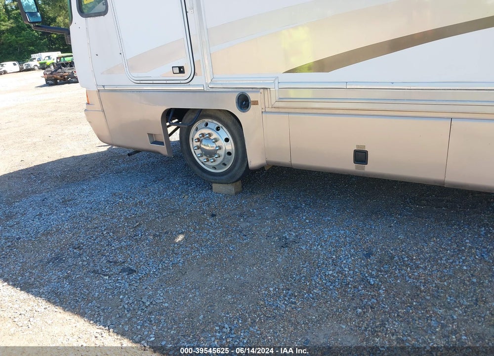 1997 FREIGHTLINER CHASSIS V LINE MOTOR HOME VIN: 4UZ6VLCA3VC722923