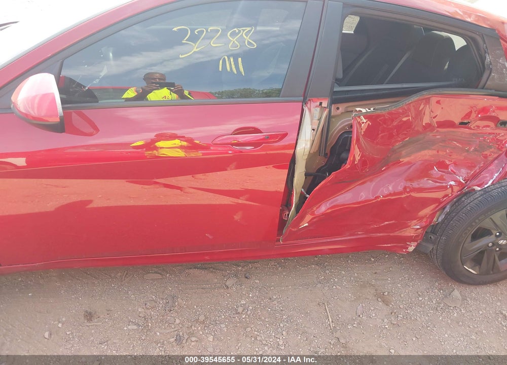 2022 HYUNDAI ELANTRA SEL VIN: KMHLM4AG3NU339173