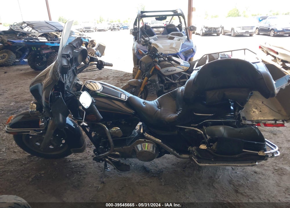2001 HARLEY-DAVIDSON FLHT CLASSIC VIN: 1HD1DJV121Y624707