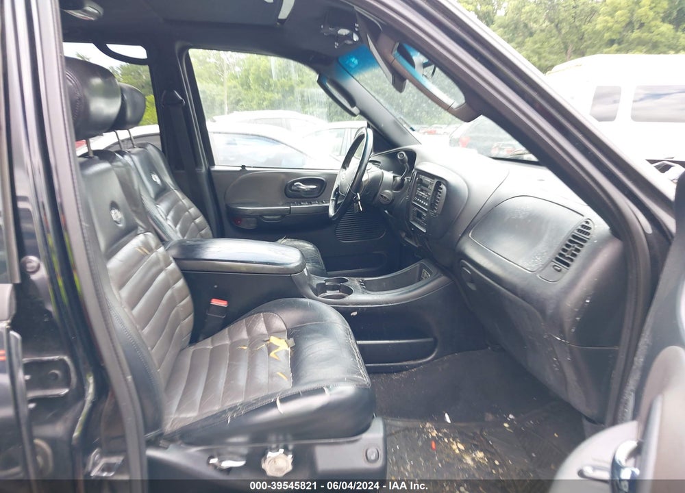 2002 FORD F-150 LARIAT VIN: 1FTRW07352KC84934