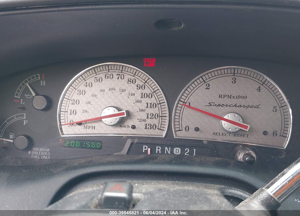 2002 FORD F-150 LARIAT VIN: 1FTRW07352KC84934