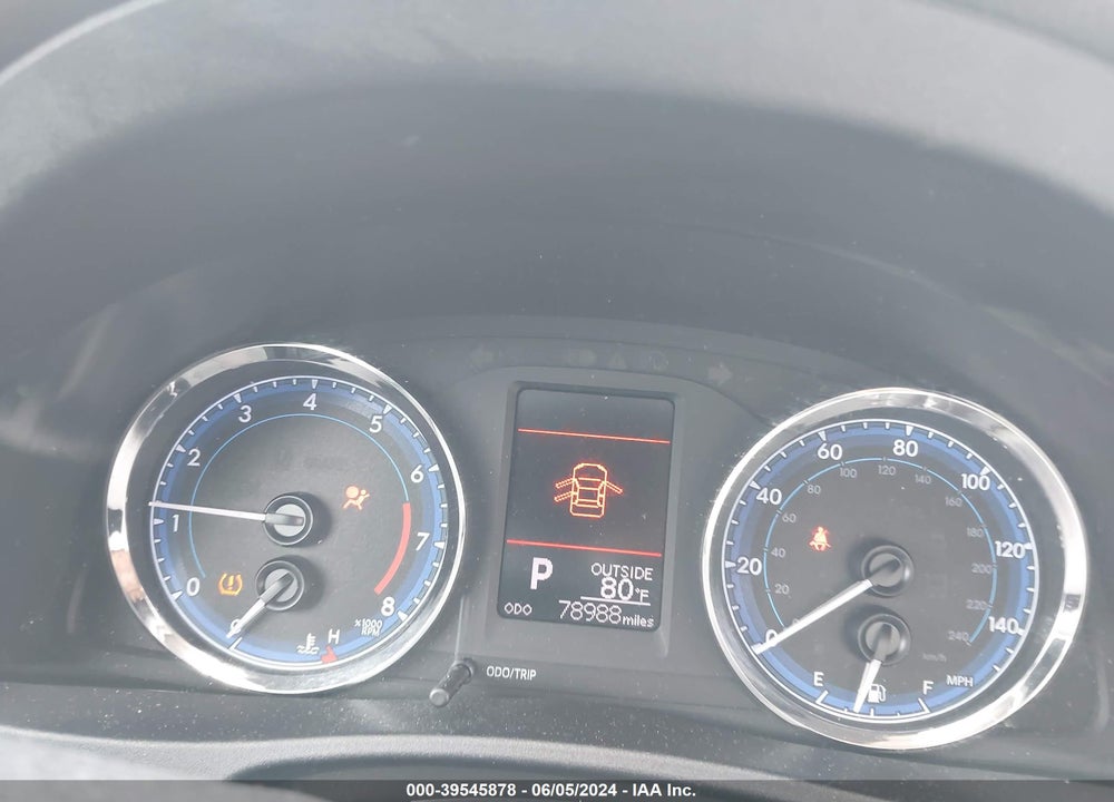 2018 TOYOTA COROLLA LE VIN: 2T1BURHE9JC072825