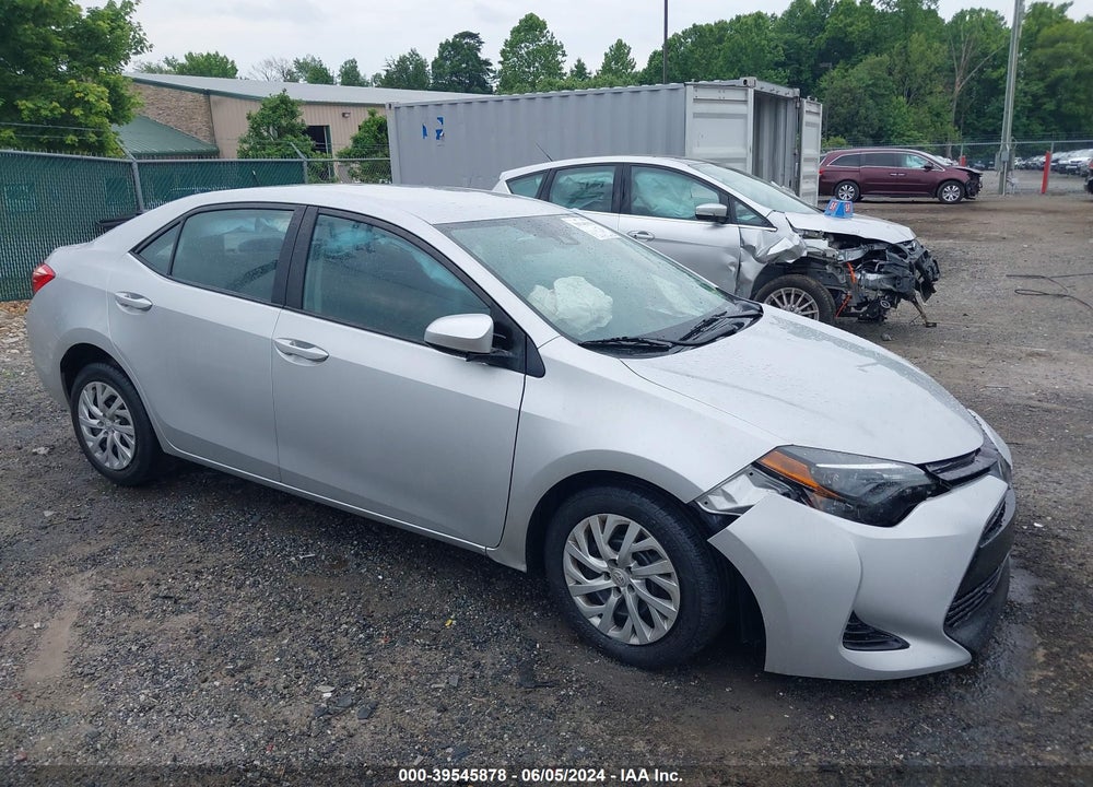 2018 TOYOTA COROLLA LE VIN: 2T1BURHE9JC072825