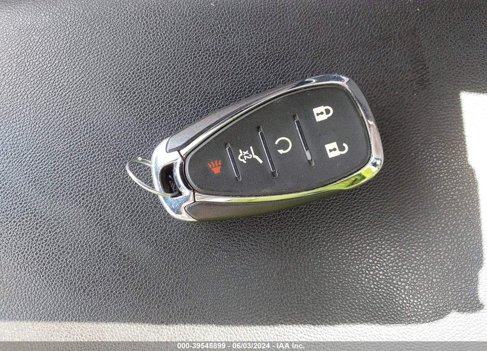 2019 CHEVROLET EQUINOX LT VIN: 2GNAXKEV5K6226598