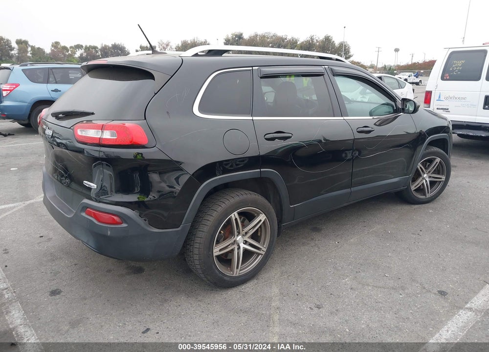 2017 JEEP CHEROKEE LATITUDE 4X4 VIN: 1C4PJMCB5HW512989