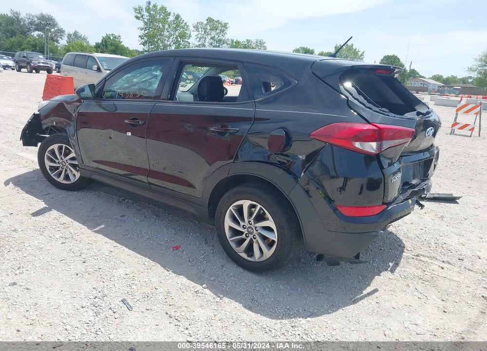 2018 HYUNDAI TUCSON SE VIN: KM8J23A47JU743830