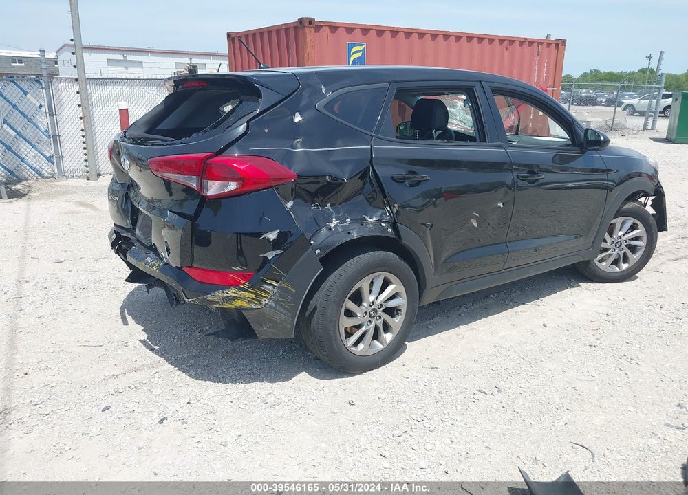 2018 HYUNDAI TUCSON SE VIN: KM8J23A47JU743830