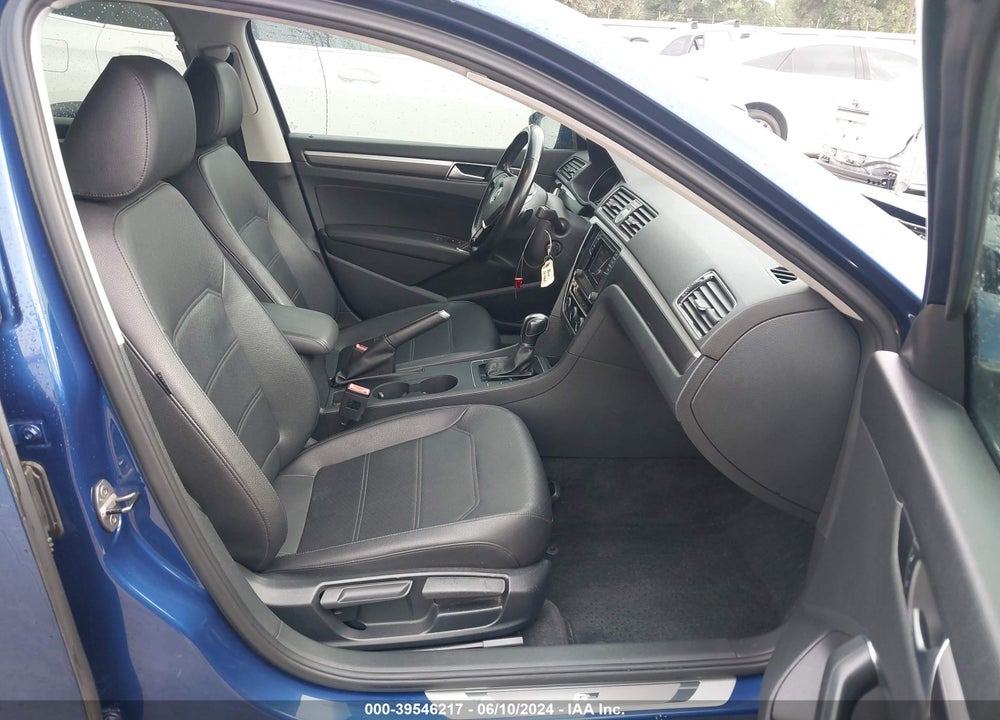 2016 VOLKSWAGEN PASSAT 1.8T R-LINE VIN: 1VWAT7A34GC047115