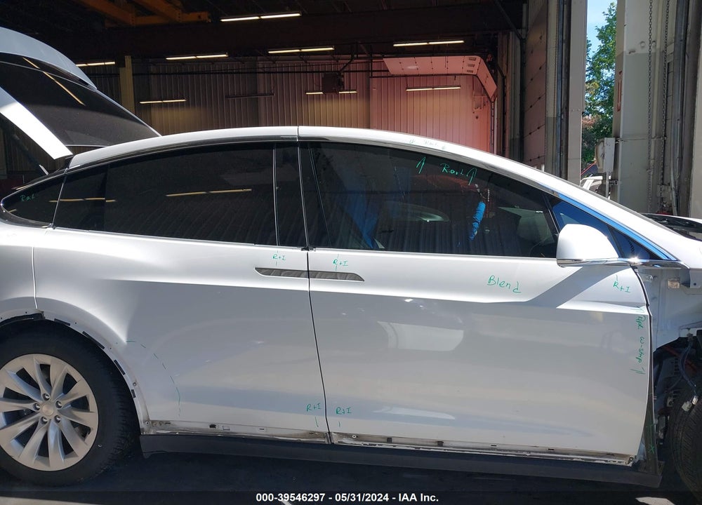 2020 TESLA MODEL X LONG RANGE DUAL MOTOR ALL-WHEEL DRIVE/LONG RANGE PLUS DUAL MOTOR ALL-WHEEL DRIVE VIN: 5YJXCDE21LF304273