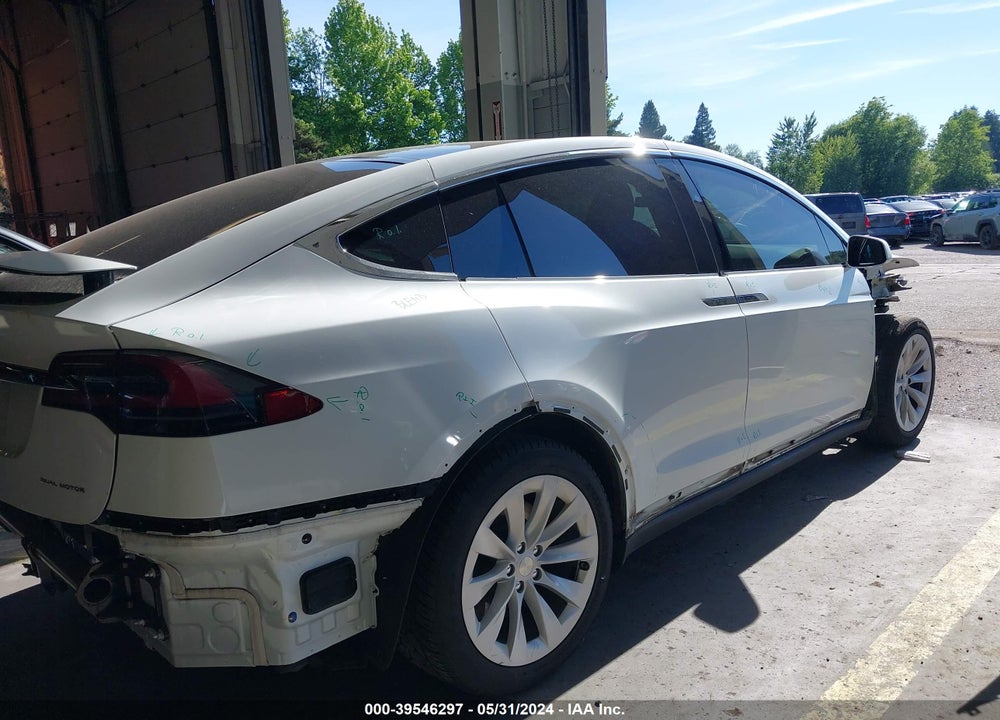 2020 TESLA MODEL X LONG RANGE DUAL MOTOR ALL-WHEEL DRIVE/LONG RANGE PLUS DUAL MOTOR ALL-WHEEL DRIVE VIN: 5YJXCDE21LF304273