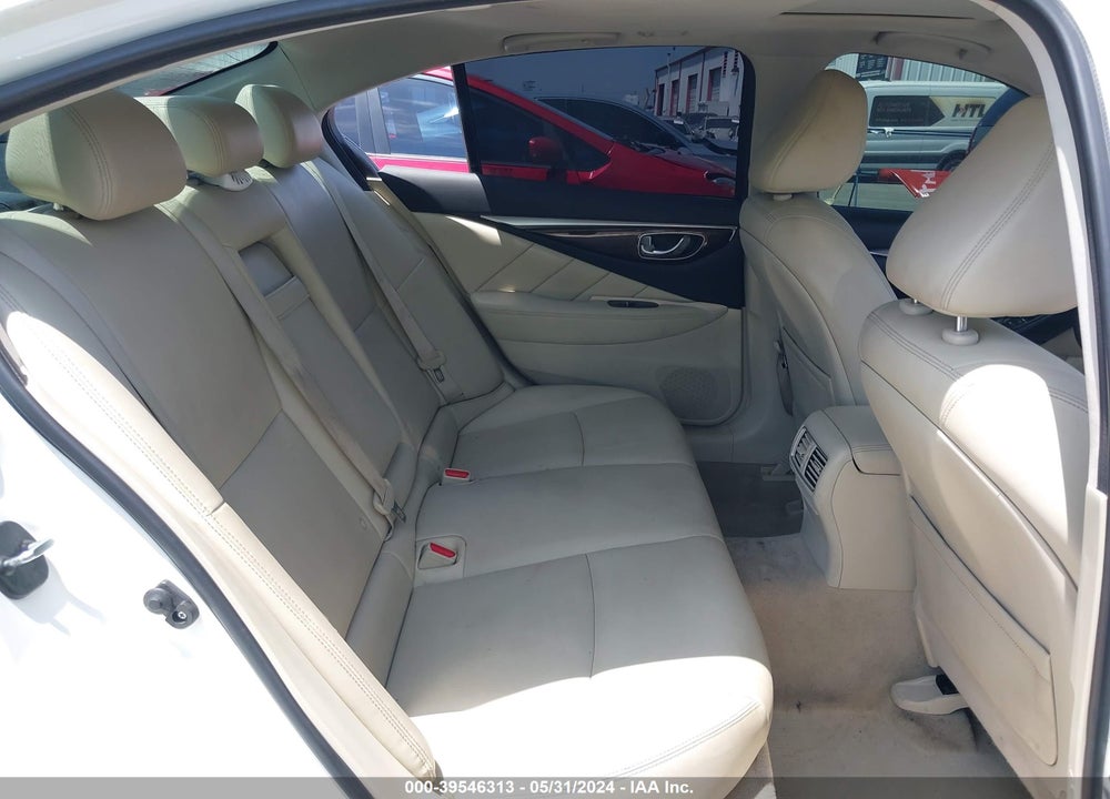 2018 INFINITI Q50 3.0T LUXE VIN: JN1EV7AP5JM364228