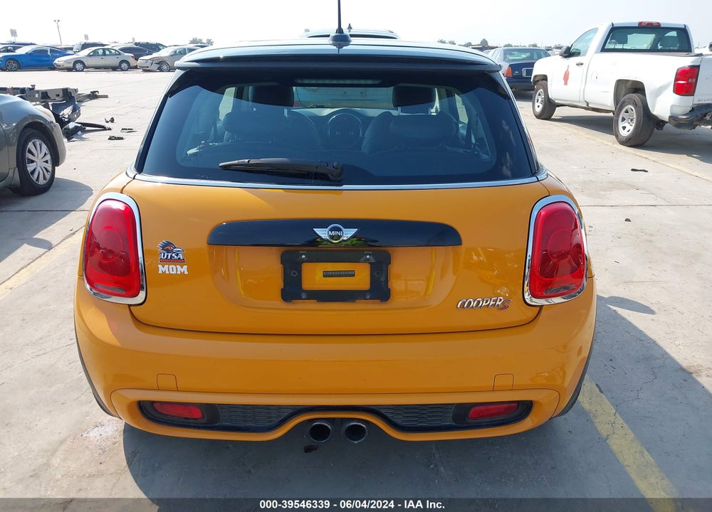 2015 MINI HARDTOP COOPER S VIN: WMWXP7C58F2A38387