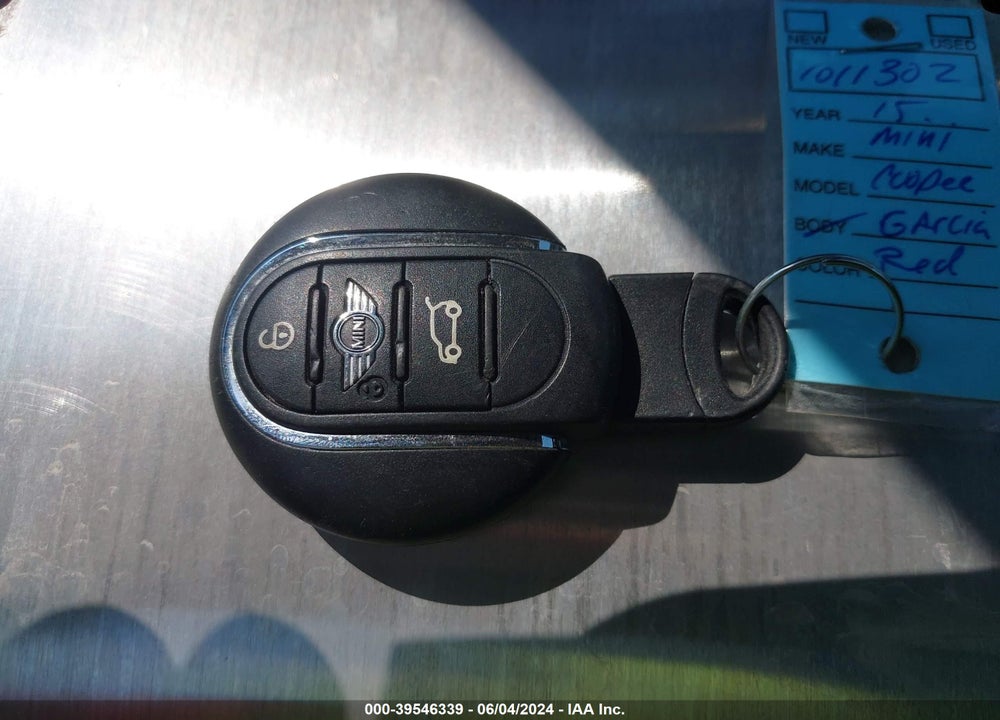 2015 MINI HARDTOP COOPER S VIN: WMWXP7C58F2A38387