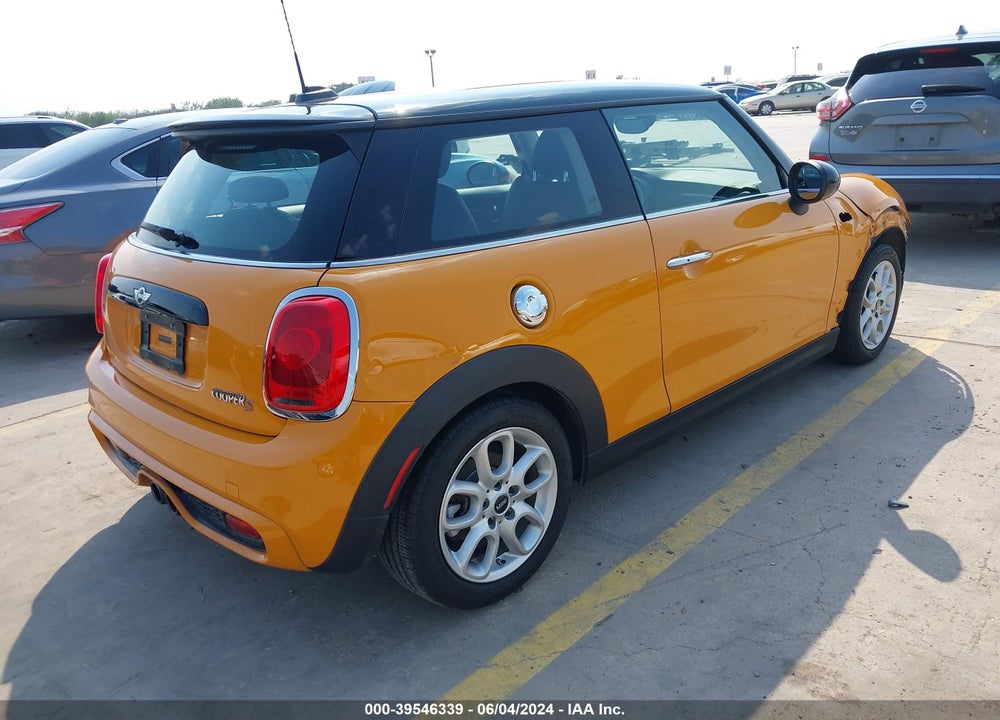 2015 MINI HARDTOP COOPER S VIN: WMWXP7C58F2A38387