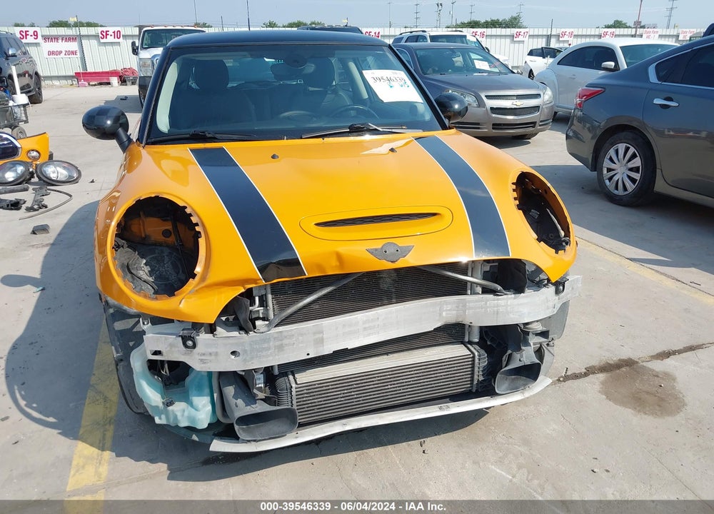 2015 MINI HARDTOP COOPER S VIN: WMWXP7C58F2A38387