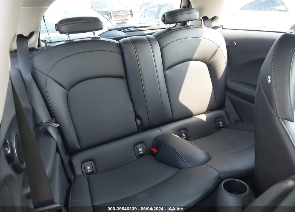 2015 MINI HARDTOP COOPER S VIN: WMWXP7C58F2A38387
