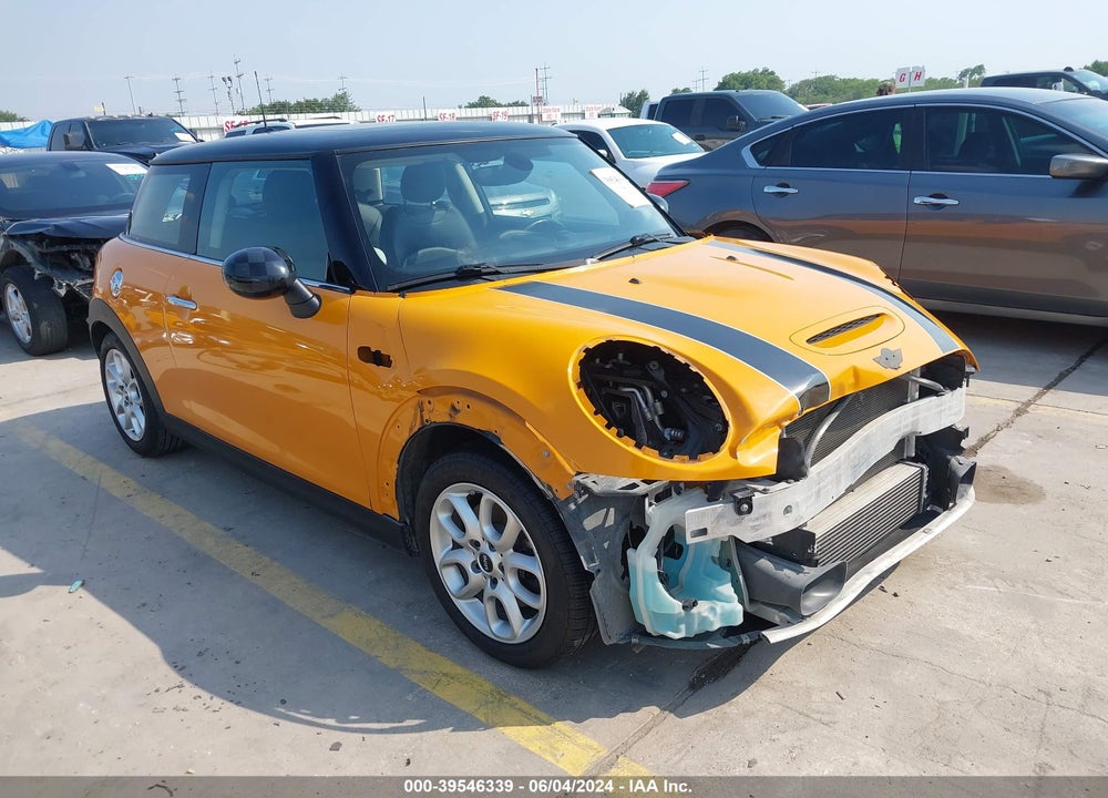2015 MINI HARDTOP COOPER S VIN: WMWXP7C58F2A38387
