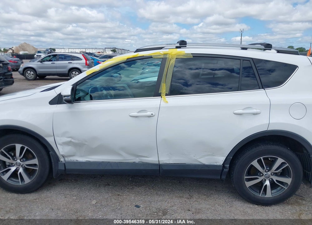 2017 TOYOTA RAV4 XLE VIN: 2T3WFREV3HW404242