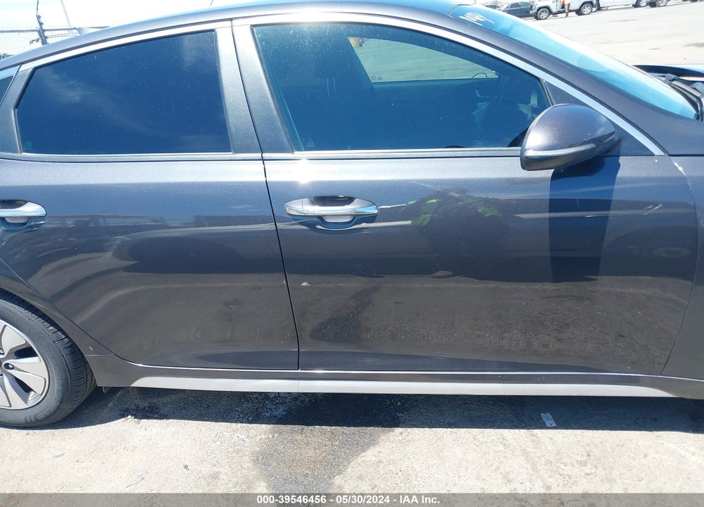 2017 KIA OPTIMA HYBRID VIN: KNAGT4LE9H5017539