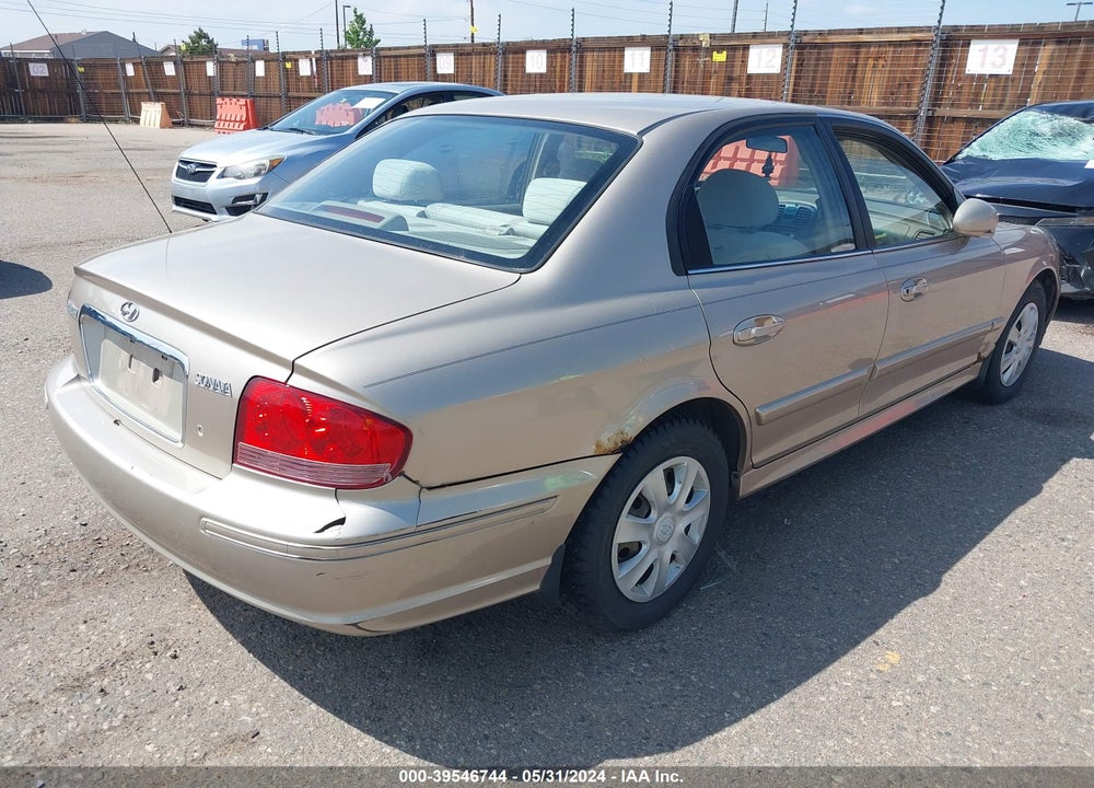 2005 HYUNDAI SONATA GL VIN: KMHWF25SX5A194743