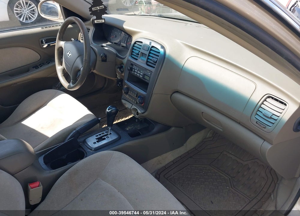 2005 HYUNDAI SONATA GL VIN: KMHWF25SX5A194743