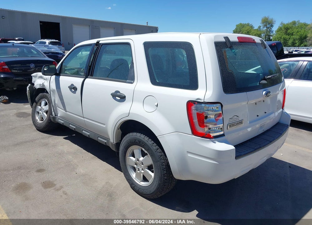 2011 FORD ESCAPE XLS VIN: 1FMCU0C73BKA99586