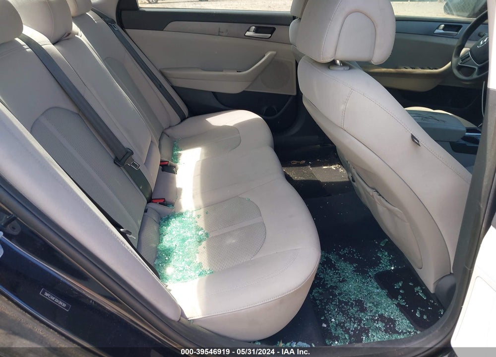 2016 HYUNDAI SONATA SE VIN: 5NPE24AF3GH384301