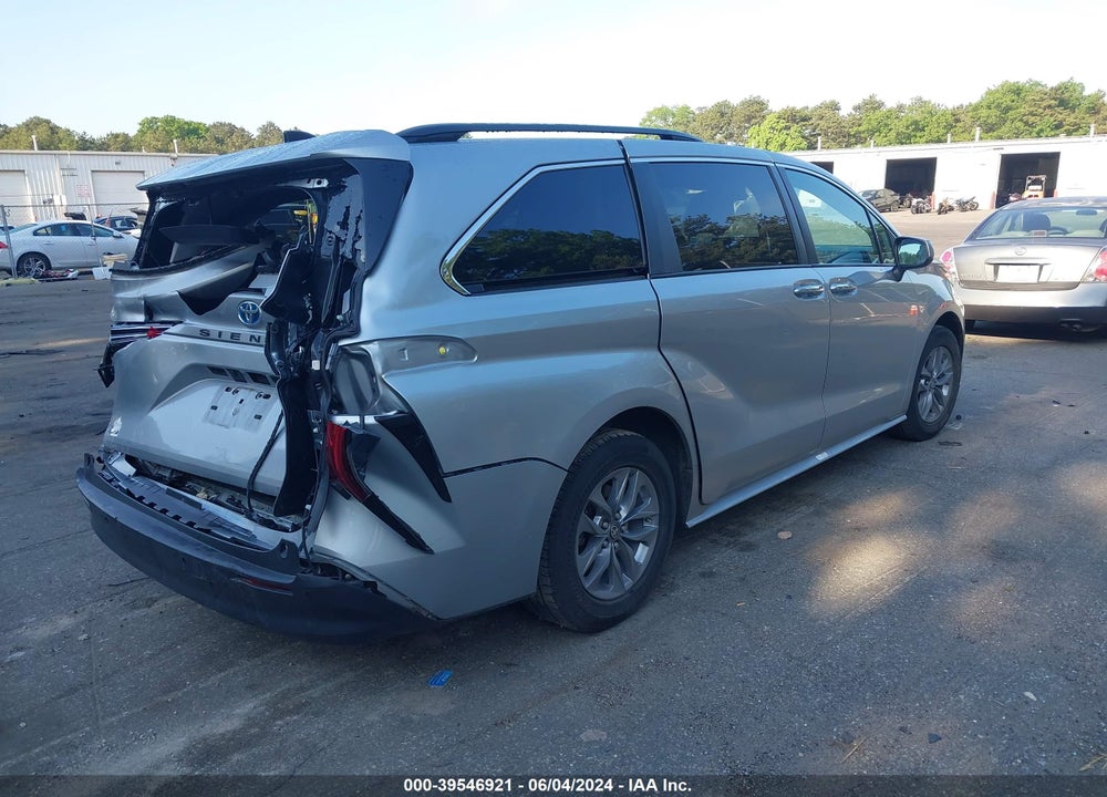 2022 TOYOTA SIENNA XLE VIN: 5TDYSKFC7NS055866