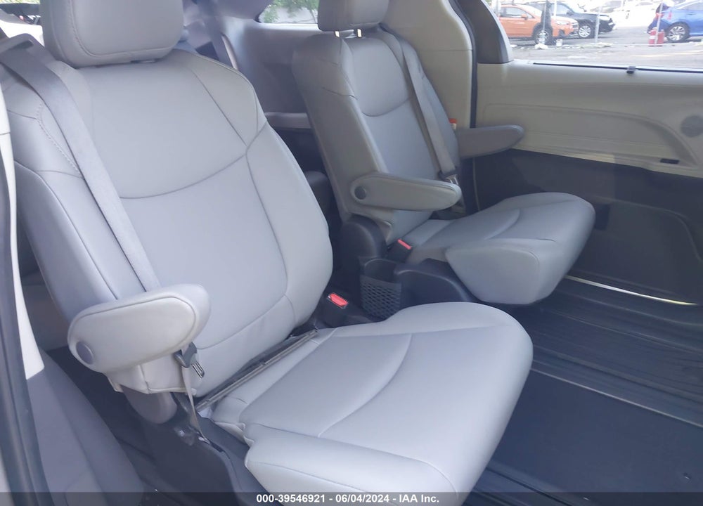 2022 TOYOTA SIENNA XLE VIN: 5TDYSKFC7NS055866