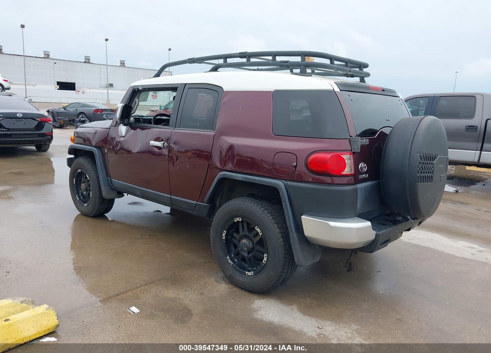 2007 TOYOTA FJ CRUISER VIN: JTEBU11F970046289