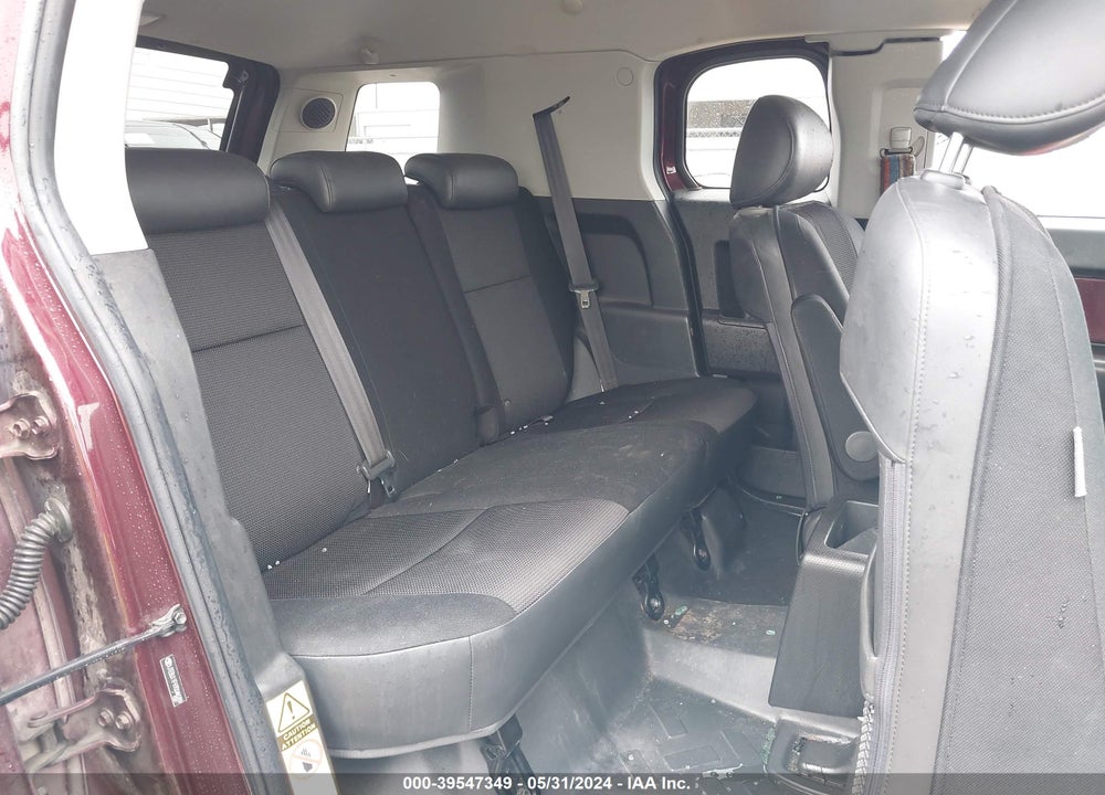 2007 TOYOTA FJ CRUISER VIN: JTEBU11F970046289
