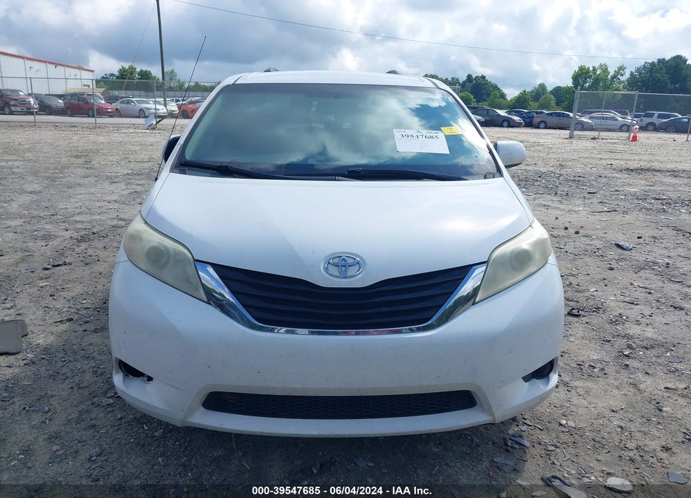 2011 TOYOTA SIENNA LE V6 VIN: 5TDKK3DC7BS132018