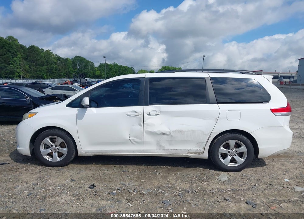 2011 TOYOTA SIENNA LE V6 VIN: 5TDKK3DC7BS132018