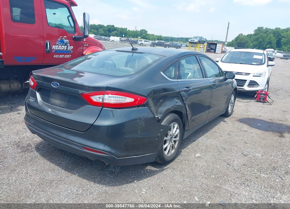 2015 FORD FUSION S VIN: 1FA6P0G78F5115200