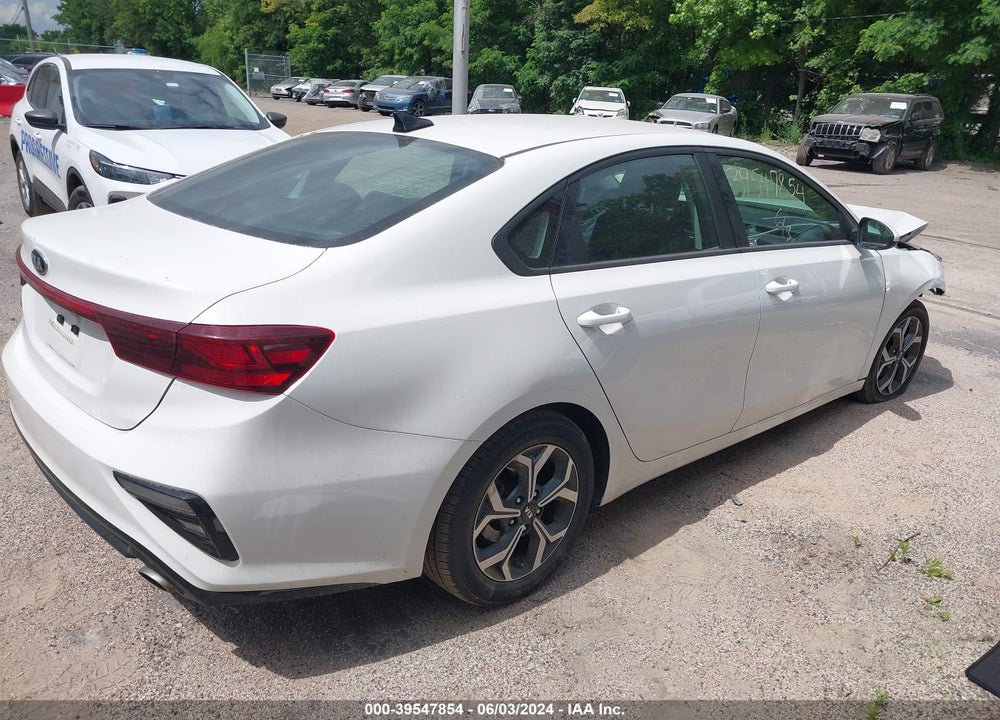 2021 KIA FORTE LXS VIN: 3KPF24AD9ME333727