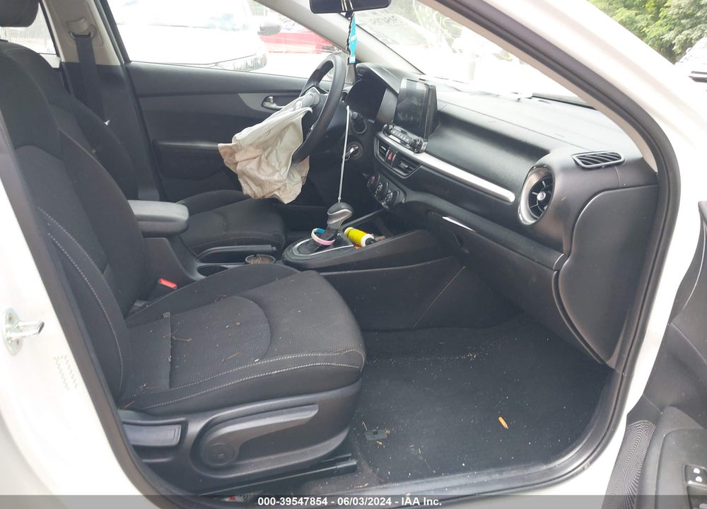 2021 KIA FORTE LXS VIN: 3KPF24AD9ME333727