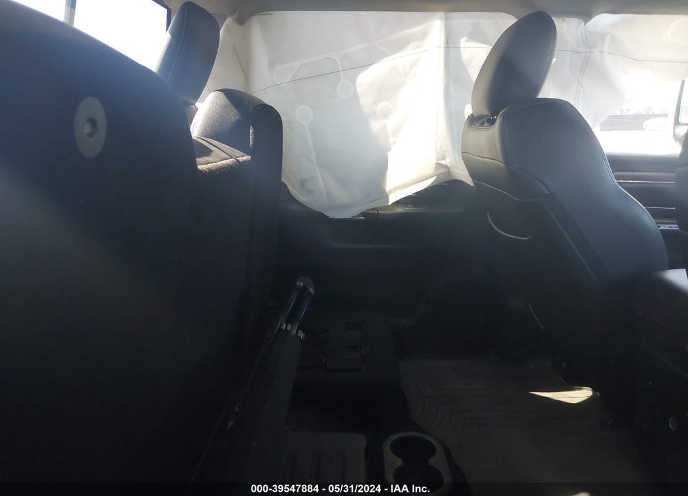 2018 RAM 2500 LAIE  4X4 6'4 BOX VIN: 3C6UR5FJ8JG368225