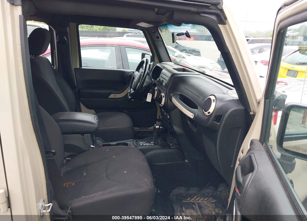 2017 JEEP WRANGLER UNLIMITED WILLY WHEELER 4X4 VIN: 1C4BJWDG2HL594861
