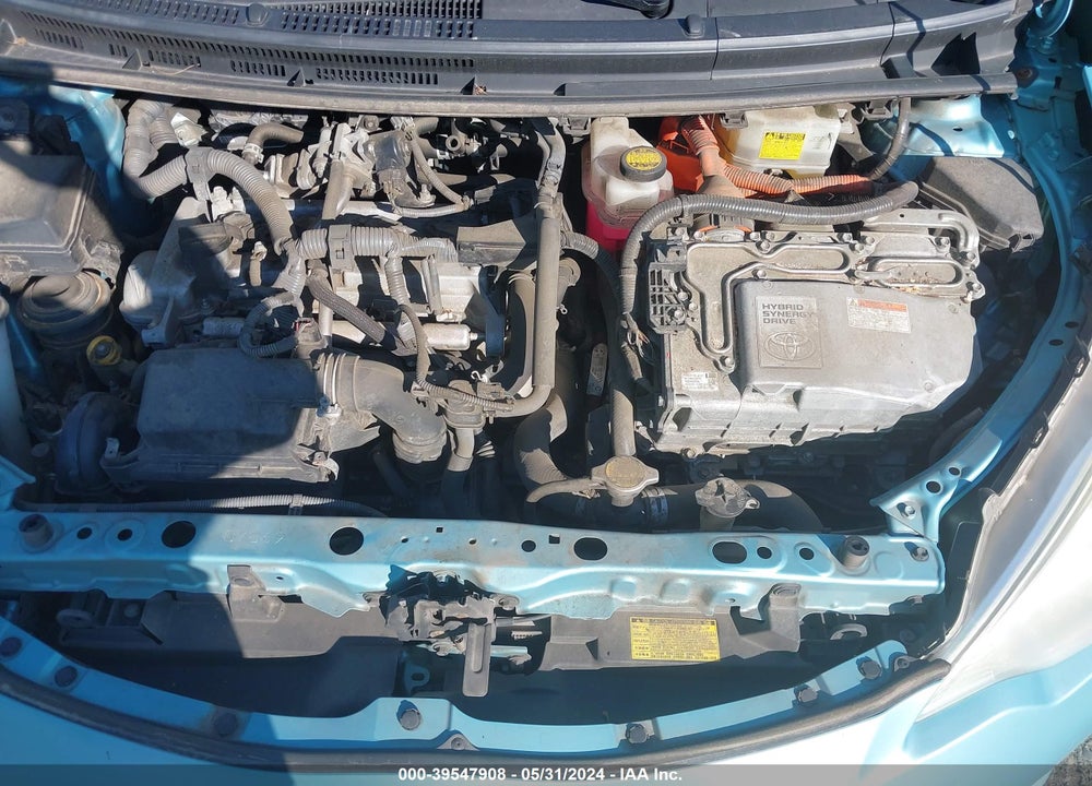 2012 TOYOTA PRIUS C THREE VIN: JTDKDTB30C1008152
