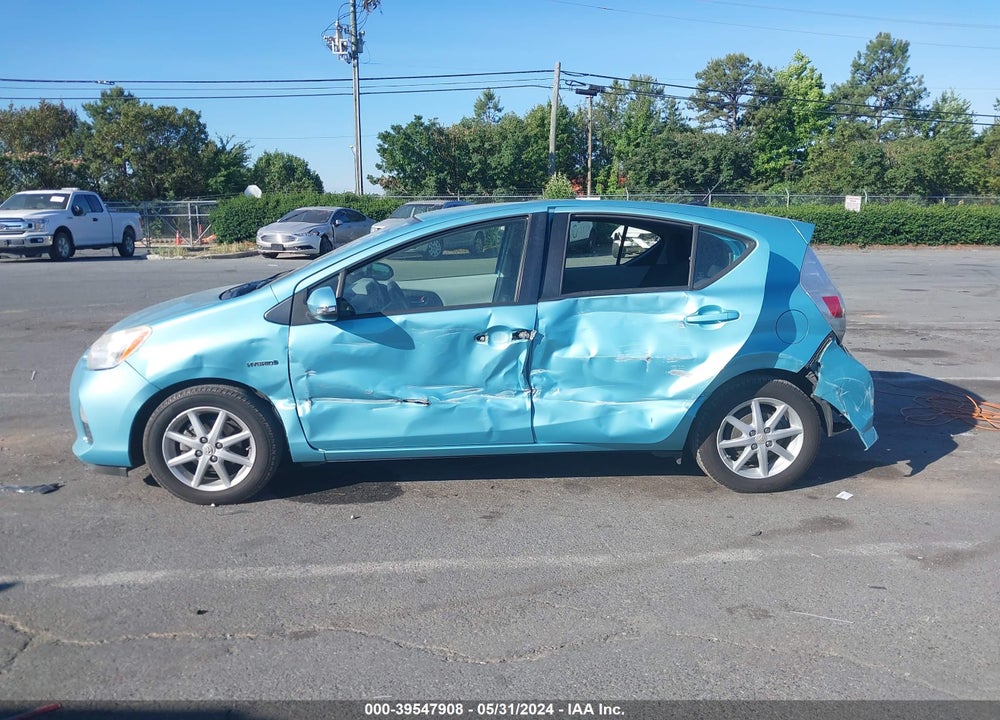 2012 TOYOTA PRIUS C THREE VIN: JTDKDTB30C1008152